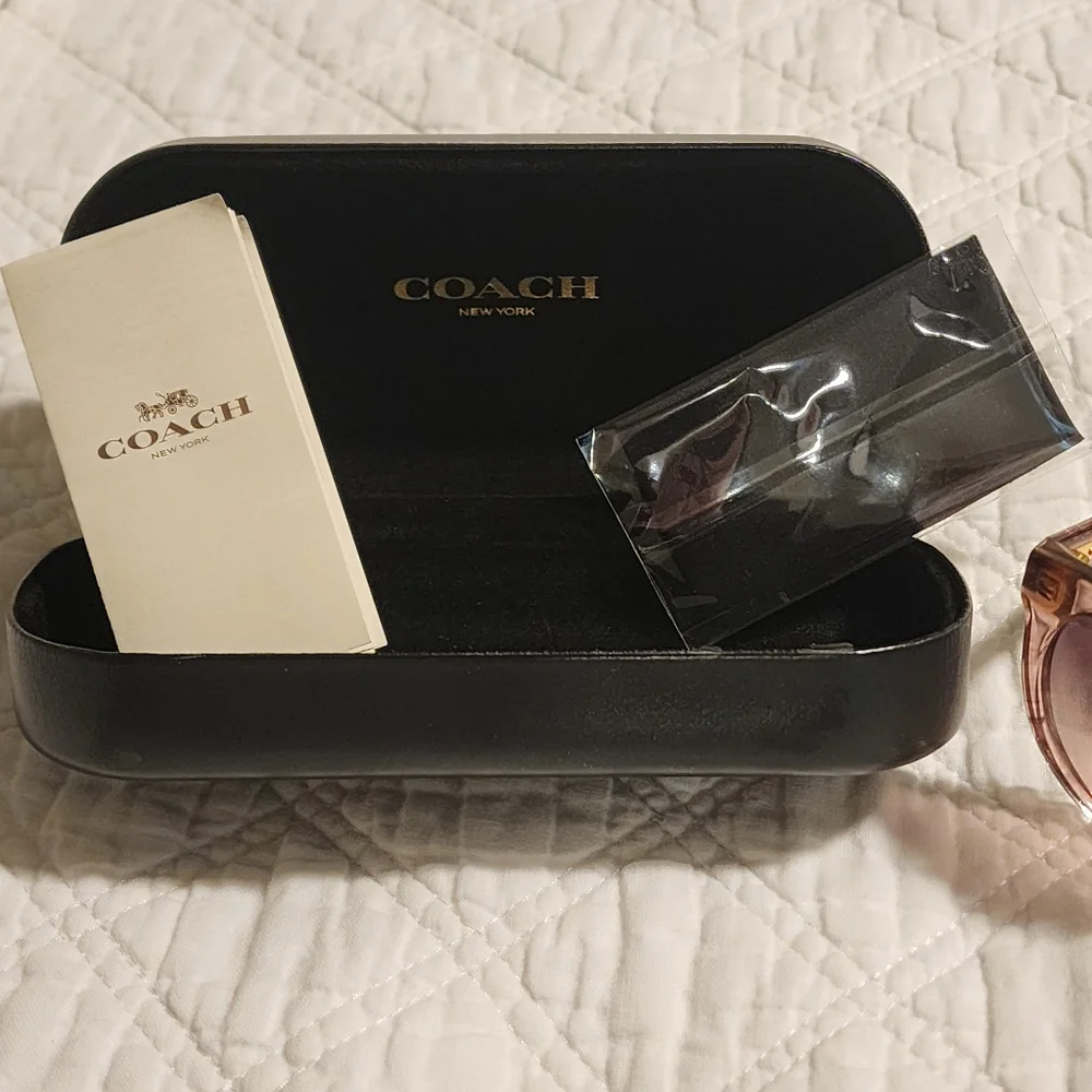 COACH Sunglasses - Picture 2 of 5